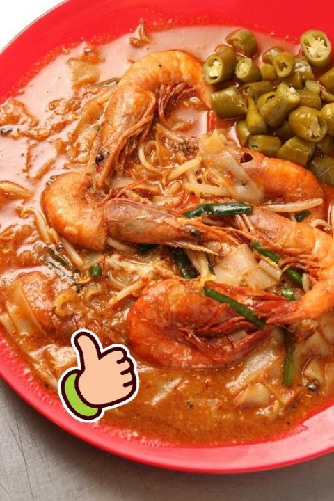Char kway teow with lots of prawns!