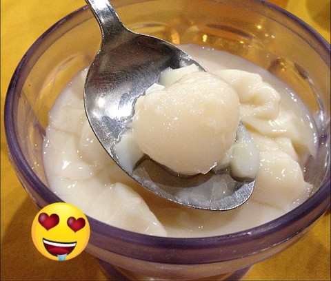 smooth pudding - dig in center for the longan 😁