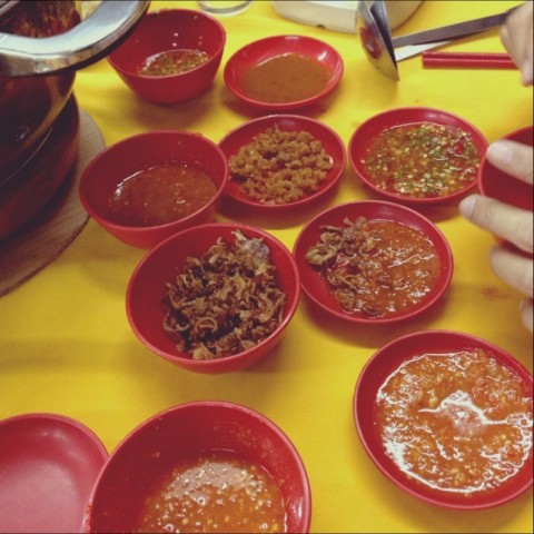 除了汤底，辣椒也是火锅的灵魂，这里有超过3种辣椒供选择