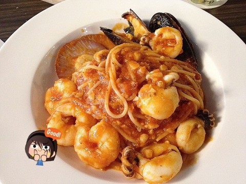 prawns, squids & mussels in tomato sauce - good one!