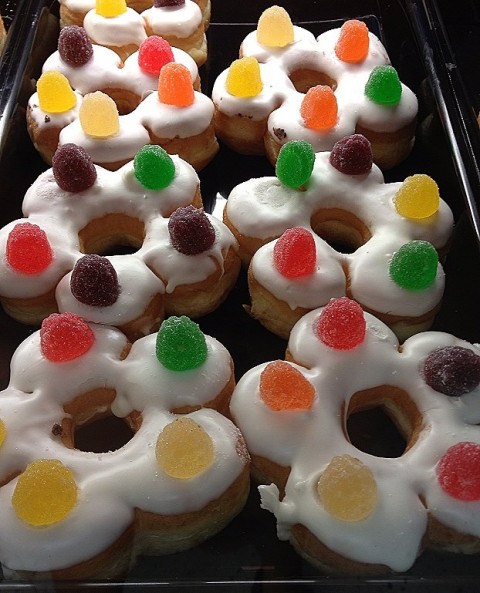 donuts w gummy candy topping - guaranteed to give u a sweet time!!