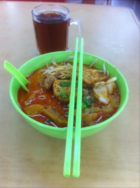 Very very delicious curry mee I ever eat...
