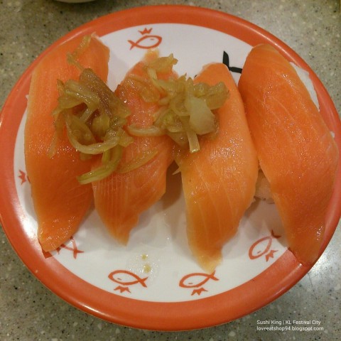 love every slice of salmon ^_^