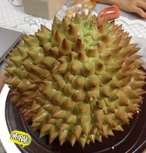 looks amazingly like durian but is actually a cake!!