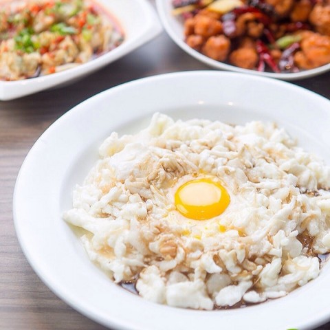 Scrambled Egg White with Fish and Dried Scallop (RM 20.90); it is simply an exciting dish to look forward to try. The dish with the legend behind where the Empress Dowager Cixi demanded for crabs duri