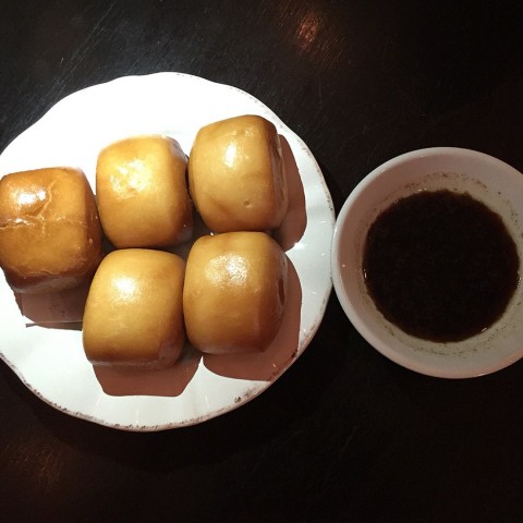 Fried mantou crispy outside soft inside yet not oily at all. The housemade special sauce is the must try item. 
