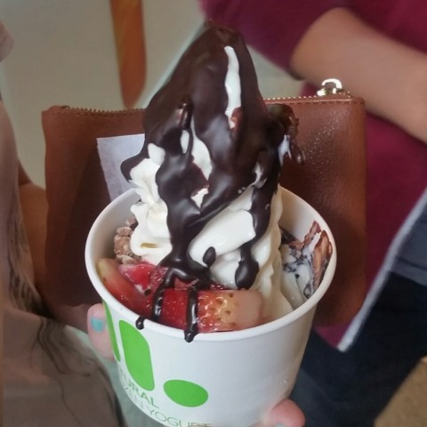 Medium = 3 toppings! Love llao llao, but they always run out of the Lotus caramel sauce 😢 This was the dark chocolate sauce which was good as well! 